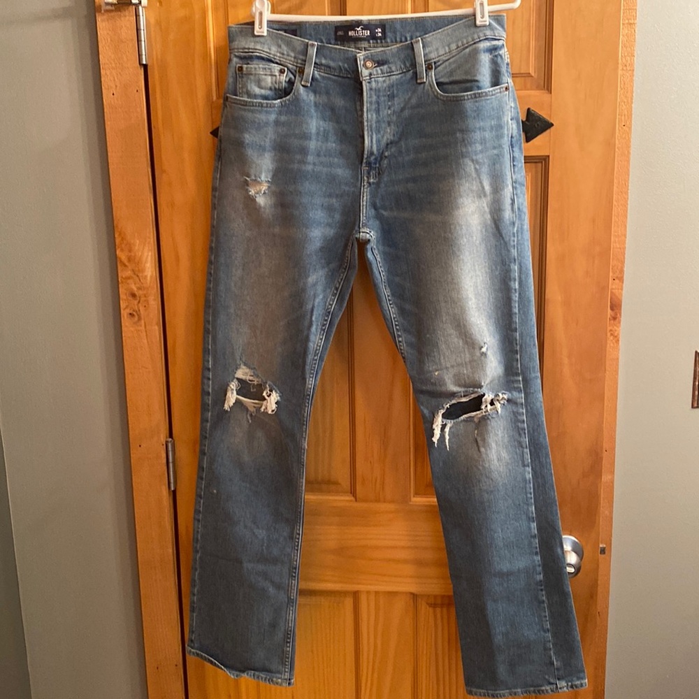 Hollister epic flex bootcut jeans.  Distressed 34x34